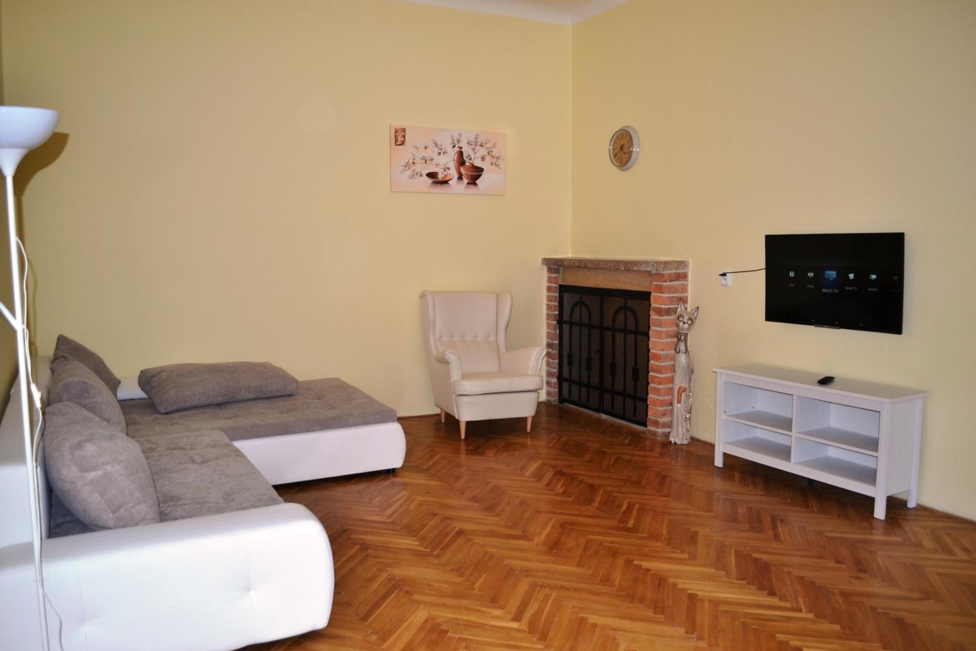פראג Sunflower 2Bdr Flat By Ruterra מראה חיצוני תמונה